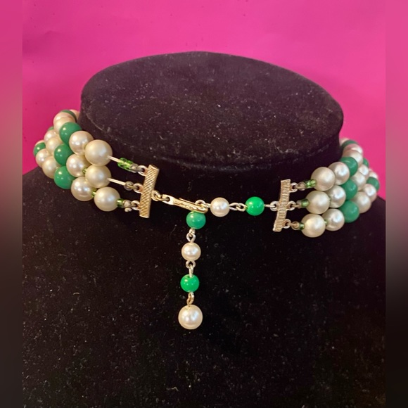 Vintage 3 Stranded Faux Pearl & Glass Bead Japan Necklace in Green & White Color - Picture 3 of 4